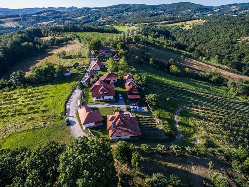 Etno Selo Rajski Konaci Leusici Eksteriør bilde